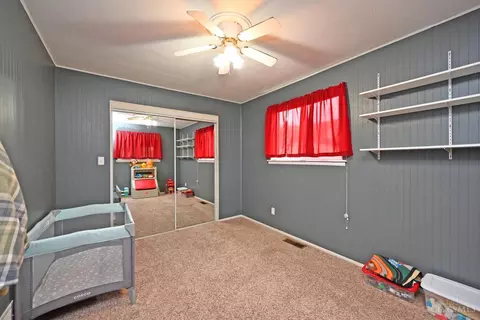 Bedroom - 798 Galbraith Rd, Cincinnati, OH 45231 photo 1 of 2