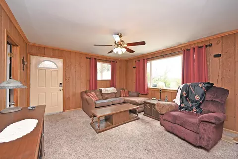Living - 798 Galbraith Rd, Cincinnati, OH 45231 photo 1 of 1