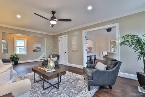 4100 Watterson St, Cincinnati, OH 45227 photo 10
