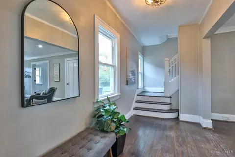 4100 Watterson St, Cincinnati, OH 45227 photo 6