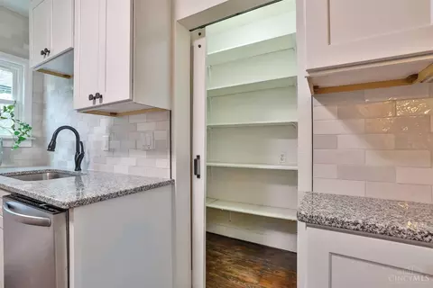4100 Watterson St, Cincinnati, OH 45227 photo 18