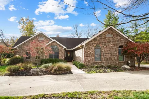 321 Whispering Pines Dr, Loveland, OH 45140