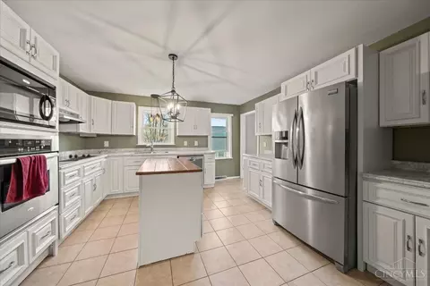 Kitchen - 315 Fourth St, Franklin, OH 45005 photo 1 of 3