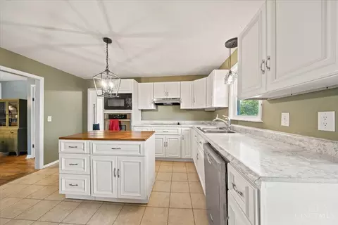 Kitchen - 315 Fourth St, Franklin, OH 45005 photo 3 of 3
