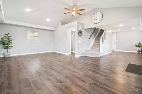 549 Anna Mae Dr, Cincinnati, OH 45244 photo 8