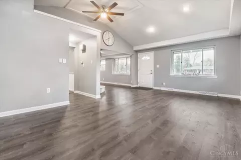 549 Anna Mae Dr, Cincinnati, OH 45244 photo 5