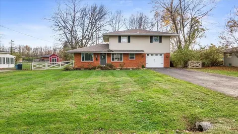 549 Anna Mae Dr, Cincinnati, OH 45244