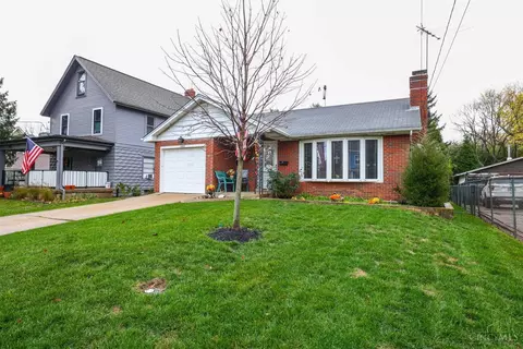 Exterior - 1488 Sutton Ave, Cincinnati, OH 45230 photo 2 of 8