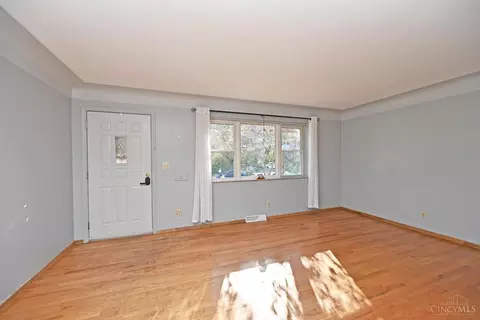 5334 Cleander Dr, Cincinnati, OH 45238 photo 6