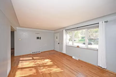 5334 Cleander Dr, Cincinnati, OH 45238 photo 7
