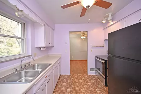 5334 Cleander Dr, Cincinnati, OH 45238 photo 13