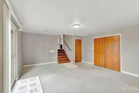 1377 Plazaview Ct, Cincinnati, OH 45255 photo 17