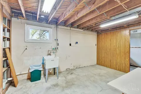 1377 Plazaview Ct, Cincinnati, OH 45255 photo 18