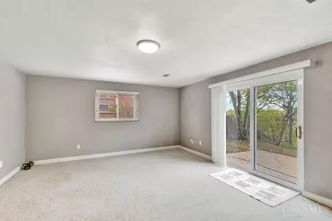 1377 Plazaview Ct, Cincinnati, OH 45255 photo 15