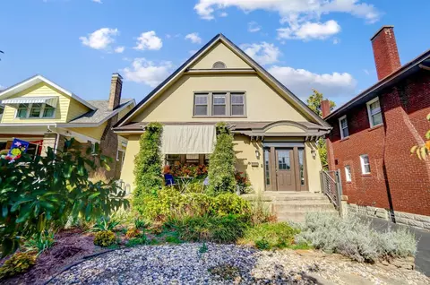 32 Arcadia Pl, Cincinnati, OH 45208 photo 3