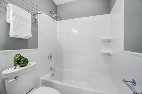 2166 Gilbert Ave, Cincinnati, OH 45206 photo 22