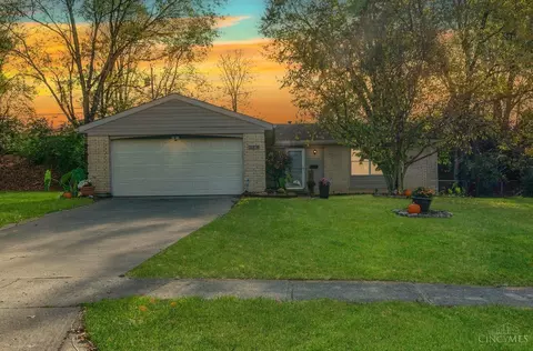 12164 Hitchcock Dr, Forest Park, OH 45240