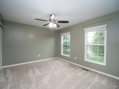 Bedroom - 811 Dorgene Ln, Cincinnati, OH 45244 photo 5 of 8