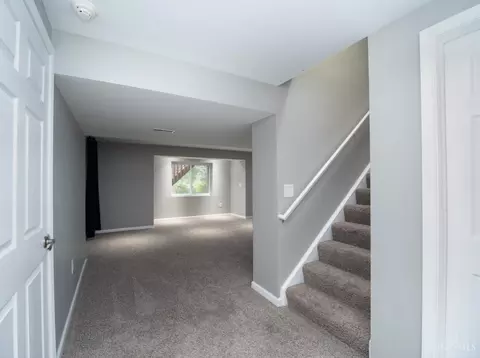 Entry Way - 811 Dorgene Ln, Cincinnati, OH 45244 photo 2 of 3