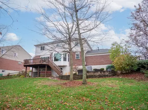 Exterior - 811 Dorgene Ln, Cincinnati, OH 45244 photo 7 of 10