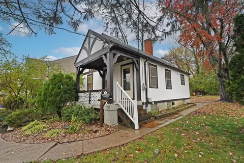 8577 Plainfield Rd, Cincinnati, OH 45236 photo 3