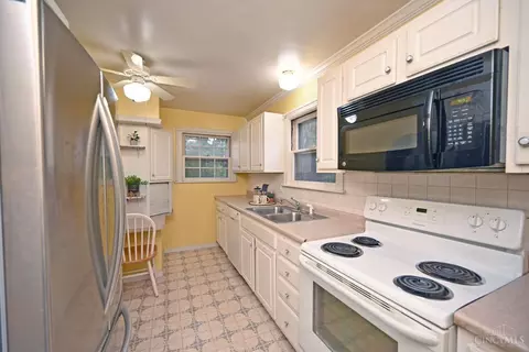 8577 Plainfield Rd, Cincinnati, OH 45236 photo 15