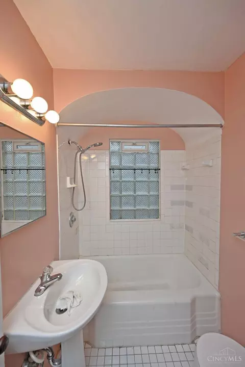 8577 Plainfield Rd, Cincinnati, OH 45236 photo 23