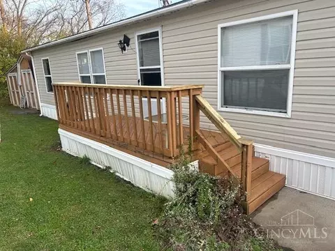 101 Jeffscott Ln, Hamilton, OH 45013