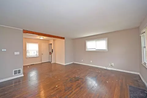 2448 Rainbow Ct, Cincinnati, OH 45230 photo 4