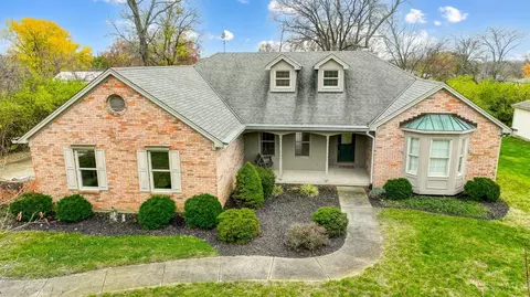 7097 Cherrywood Ln, West Chester, OH 45069