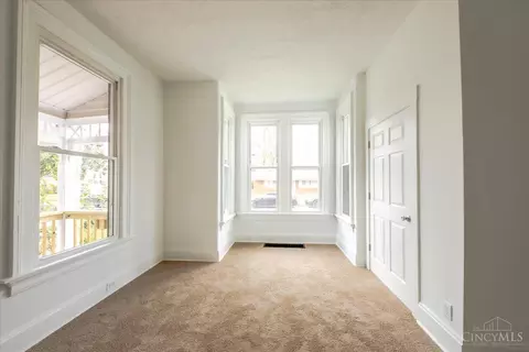 555 Epworth Ave, Cincinnati, OH 45232 photo 5