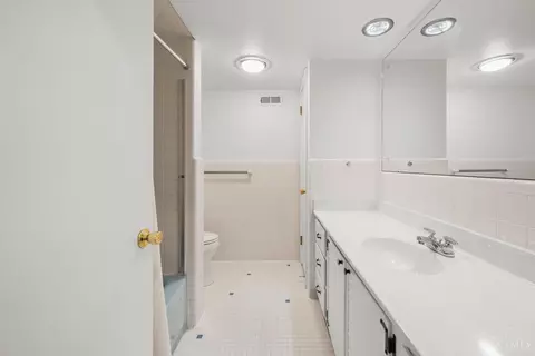 Bath - 7618 Pineglen Dr, Cincinnati, OH 45224 photo 5 of 5
