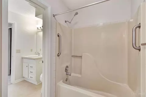 9727 Timberview Ct, West Chester, OH 45241 photo 21