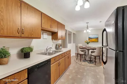 9727 Timberview Ct, West Chester, OH 45241 photo 14
