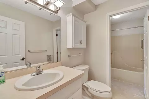 9727 Timberview Ct, West Chester, OH 45241 photo 20