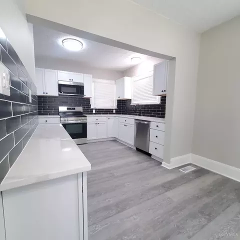 Kitchen - 3440 Wabash Ave, Cincinnati, OH 45207 photo 1 of 7