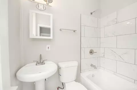 Bath - 3353 Saffer St, Cincinnati, OH 45211 photo 1 of 1