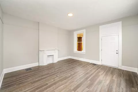 Living - 3353 Saffer St, Cincinnati, OH 45211 photo 1 of 1
