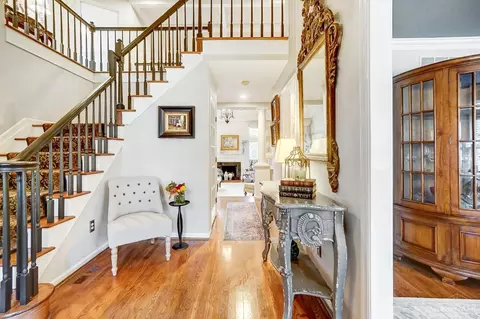 Entry Way - 8059 Ashley View Dr, Cincinnati, OH 45227 photo 3 of 10