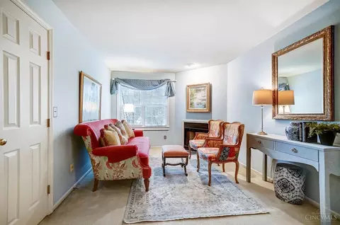 Living - 8059 Ashley View Dr, Cincinnati, OH 45227 photo 6 of 7