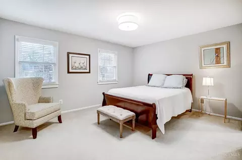 Bedroom - 8059 Ashley View Dr, Cincinnati, OH 45227 photo 6 of 8