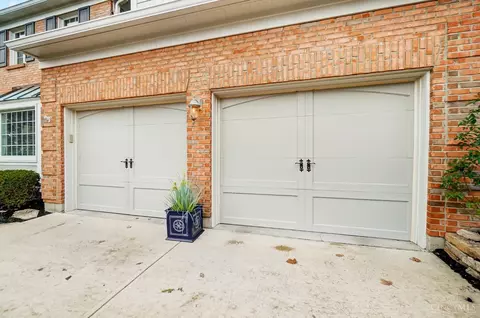 Exterior - 8059 Ashley View Dr, Cincinnati, OH 45227 photo 19 of 19