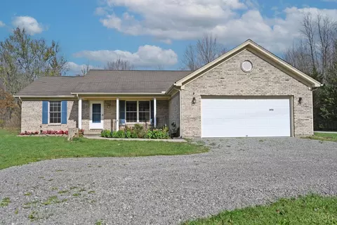 2172 Marylan Dr, Bethel, OH 45106