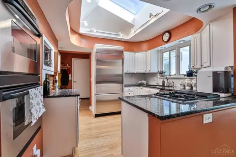 Kitchen - 2740 Section Rd, Amberley, OH 45237 photo 1 of 3