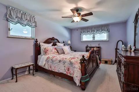 Bedroom - 2740 Section Rd, Amberley, OH 45237 photo 3 of 6