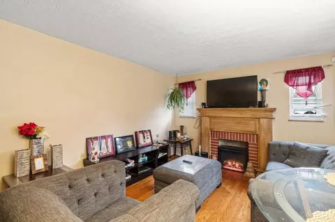 Living - 3331 Saffer St, Cincinnati, OH 45211 photo 2 of 2