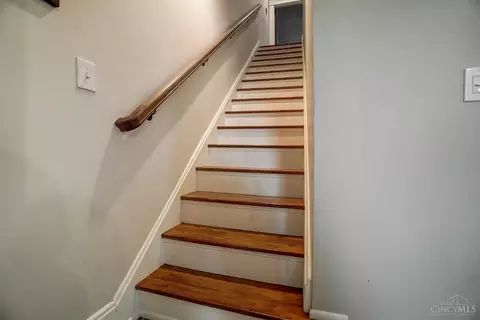 Entry Way - 3067 Sidney Ave, Cincinnati, OH 45225 photo 1 of 5