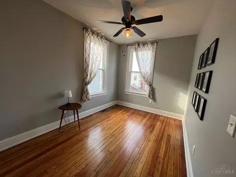 Bedroom - 3067 Sidney Ave, Cincinnati, OH 45225 photo 4 of 9