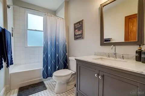 Bath - 3067 Sidney Ave, Cincinnati, OH 45225 photo 3 of 3