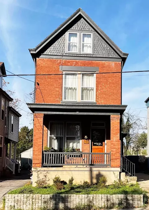 16 Kessler Ave, Cincinnati, OH 45217